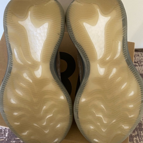 Yeezy boost 380 pepper brand new - Picture 5 of 8